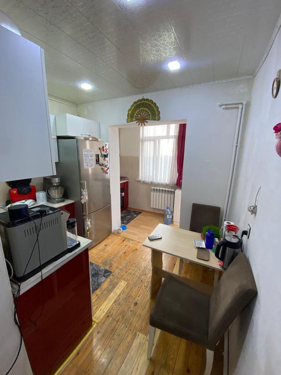 Satılır 2 otaqlı köhnə tikili, 52 m², Hövsan-4