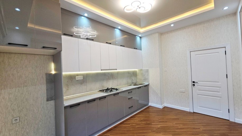 Satılır 3 otaqlı yeni tikili, 90 m², Qara Qarayev m.-4