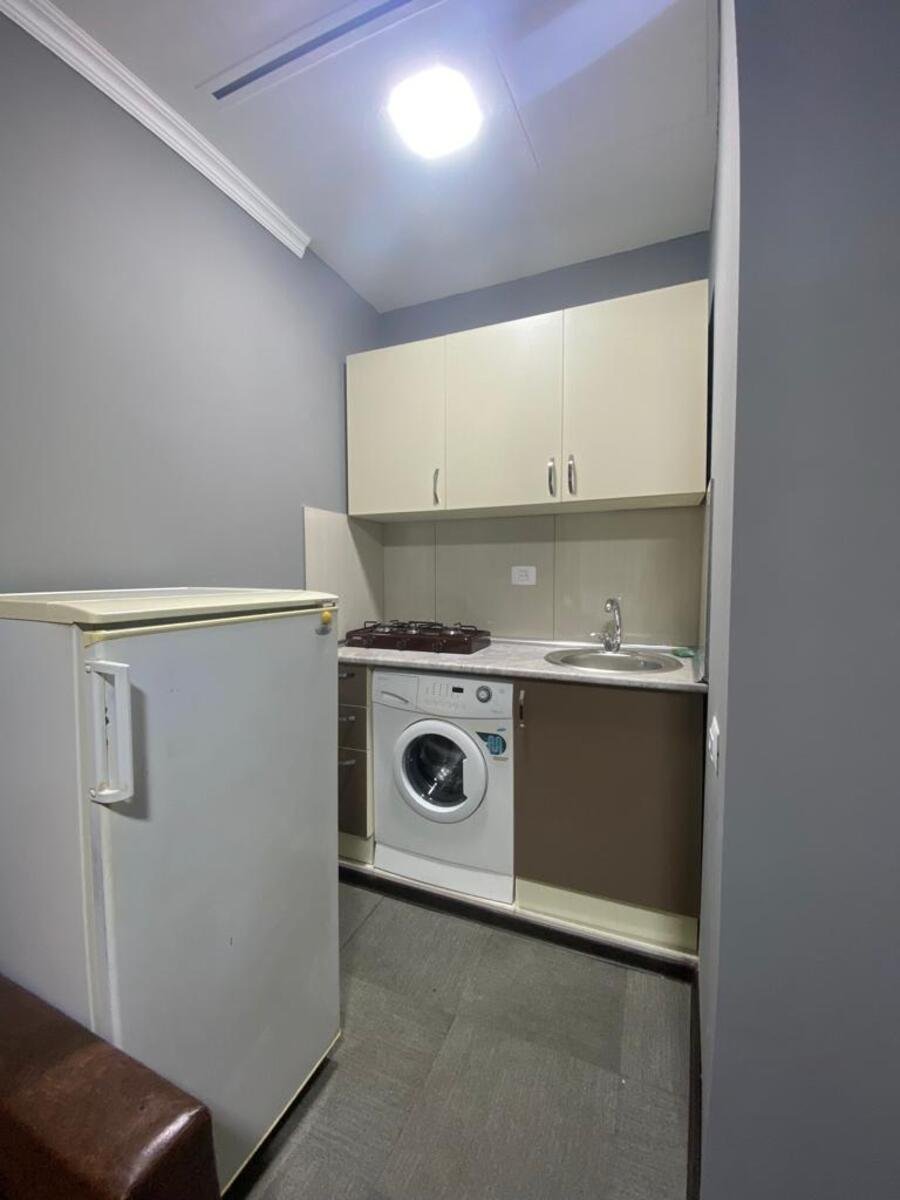Kirayə verilir 2 otaqlı köhnə tikili, 40 m², Elmlər Akademiyası m.-3