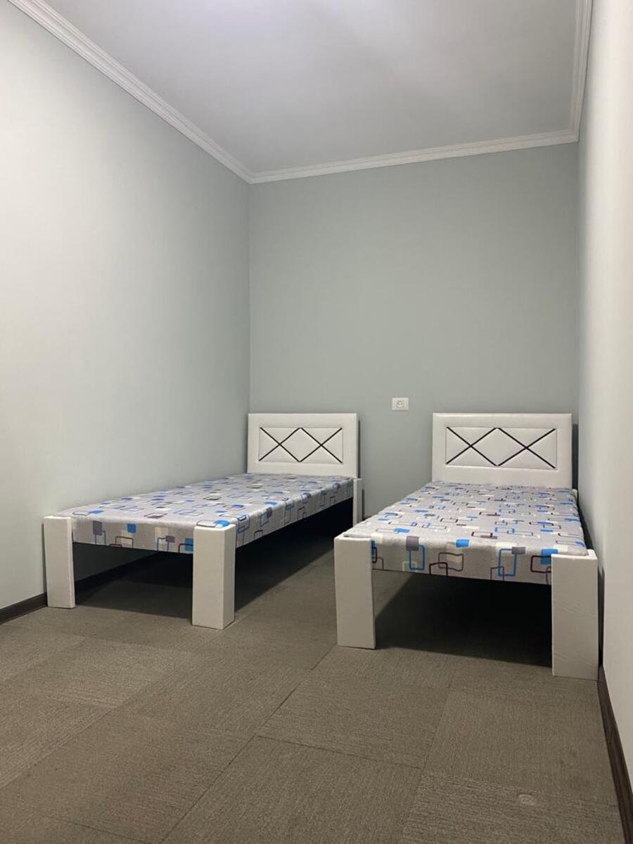 Kirayə verilir 2 otaqlı köhnə tikili, 40 m², Elmlər Akademiyası m.-7
