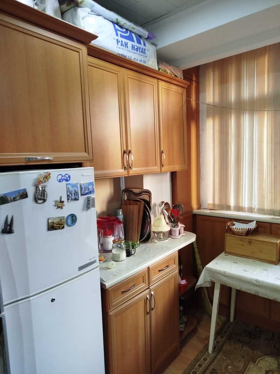 Satılır 2 otaqlı köhnə tikili, 67 m², Həzi Aslanov m.-3