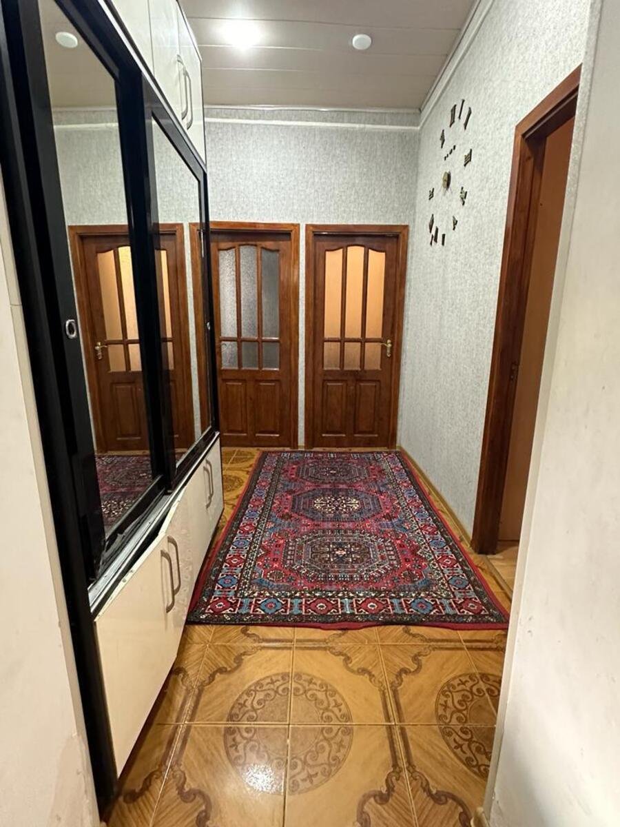 Satılır 3 otaqlı köhnə tikili, 80 m², Bakıxanov (Razin)-3
