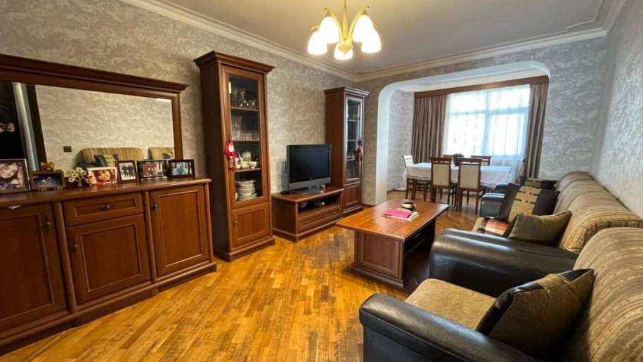 Satılır 3 otaqlı köhnə tikili, 80 m², Gənclik m.-2