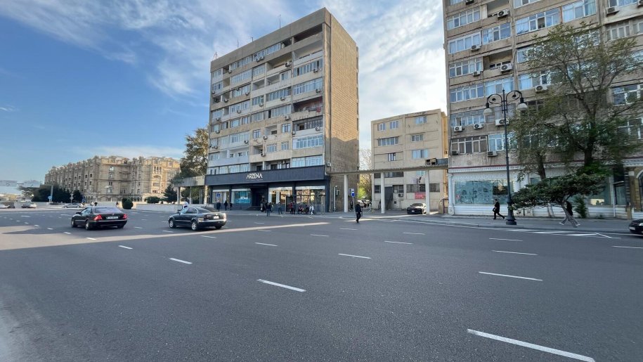Satılır 3 otaqlı köhnə tikili, 80 m², Gənclik m.-24