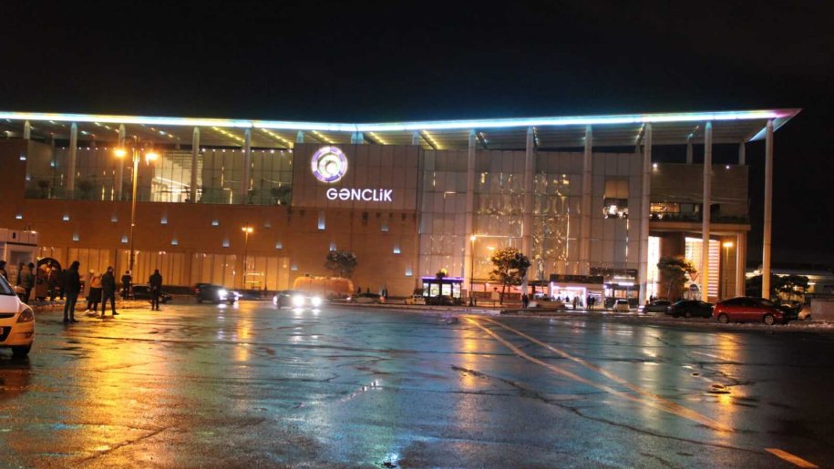 Satılır 3 otaqlı köhnə tikili, 80 m², Gənclik m.-28