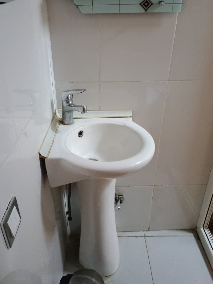 100 m<sup>2</sup> ofis icarəyə verilir, Nizami m.-3