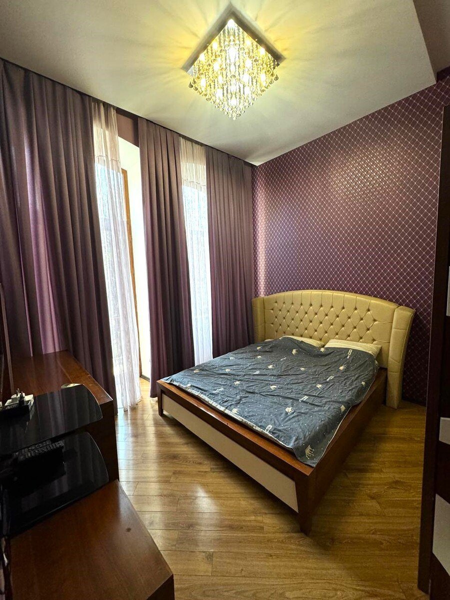 Kirayə verilir 3 otaqlı köhnə tikili, 120 m², İçərişəhər m.-3