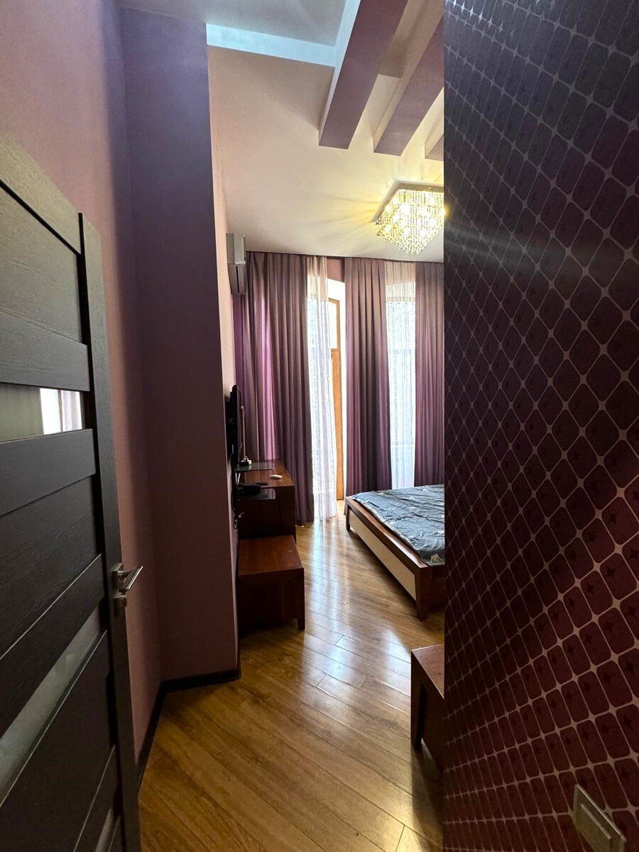 Kirayə verilir 3 otaqlı köhnə tikili, 120 m², İçərişəhər m.-6