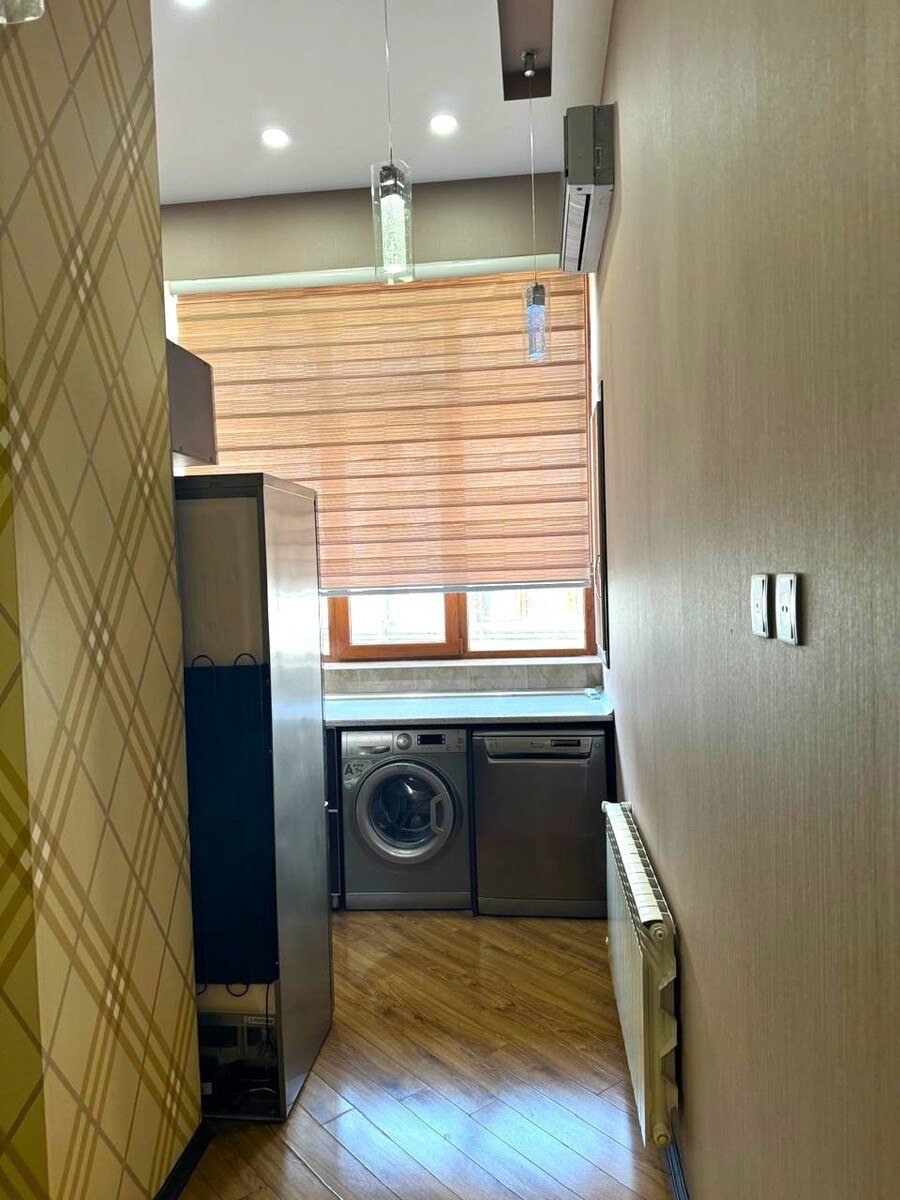 Kirayə verilir 3 otaqlı köhnə tikili, 120 m², İçərişəhər m.-10