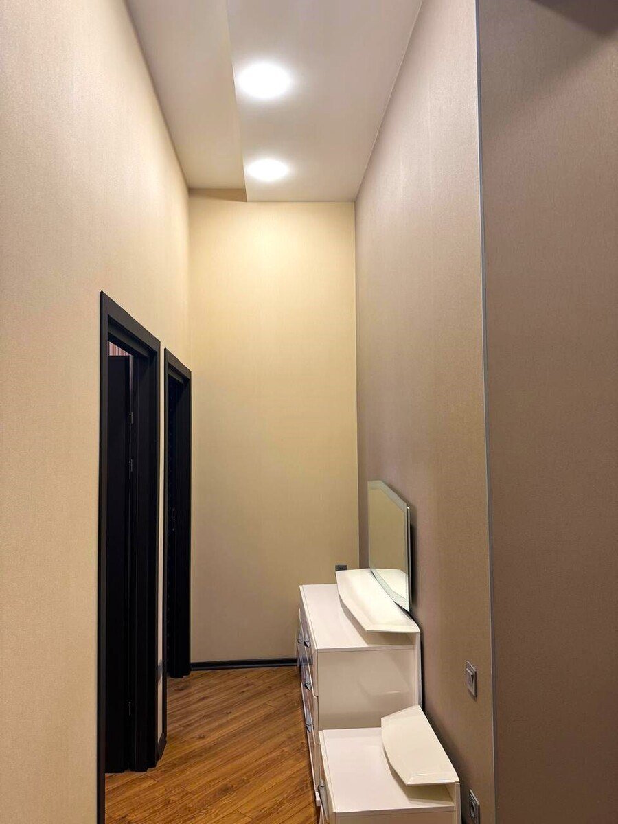 Kirayə verilir 3 otaqlı köhnə tikili, 120 m², İçərişəhər m.-14