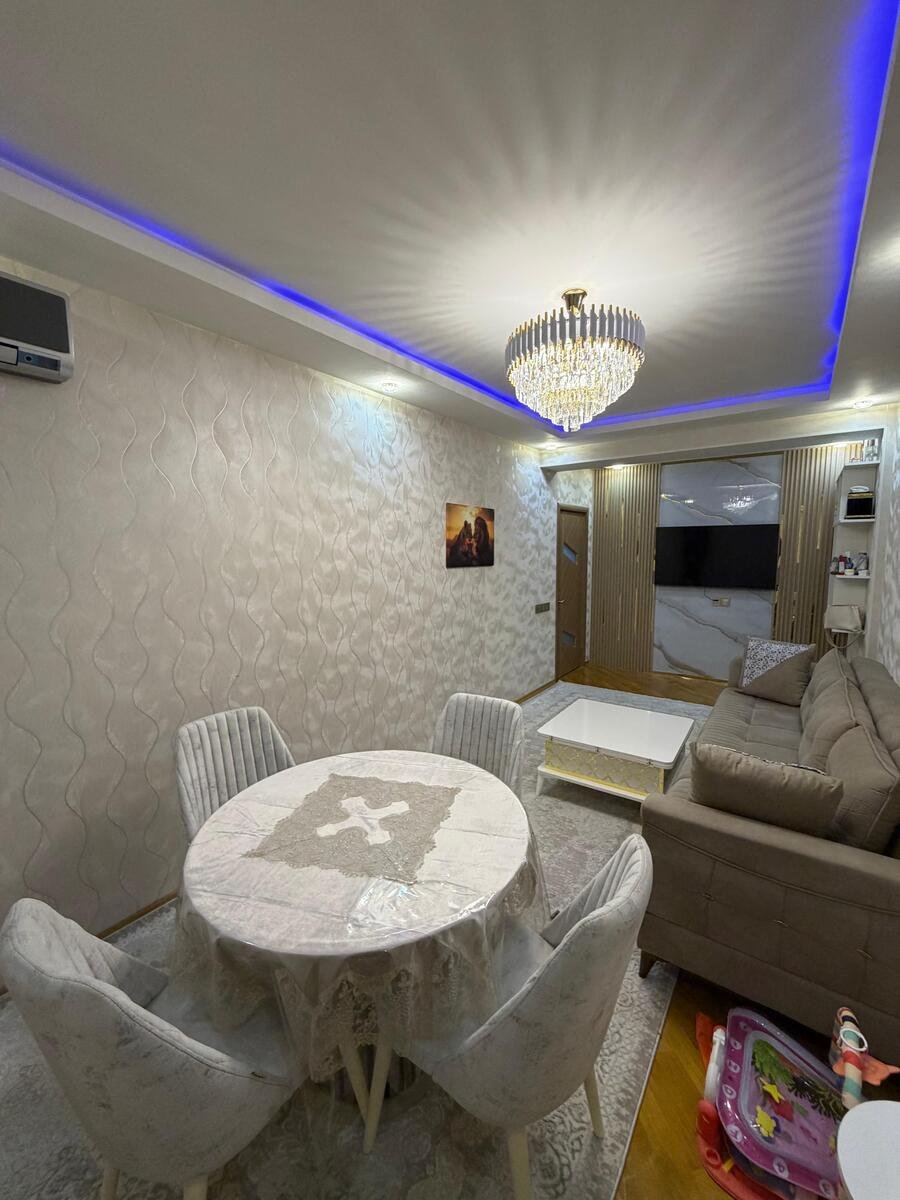 Satılır 2 otaqlı yeni tikili, 78 m², İnşaatçılar m.-3