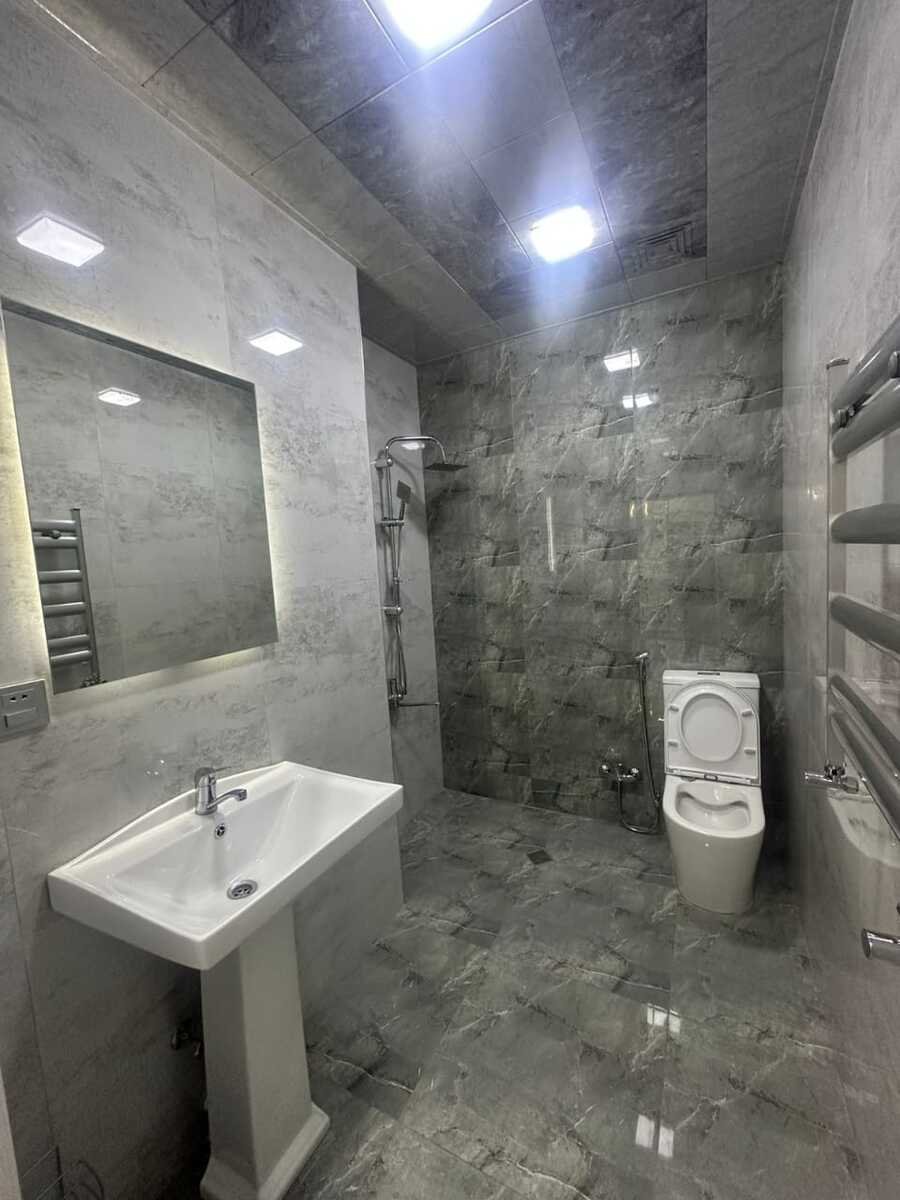 Satılır 3 otaqlı yeni tikili, 109 m², Qara Qarayev m.-17