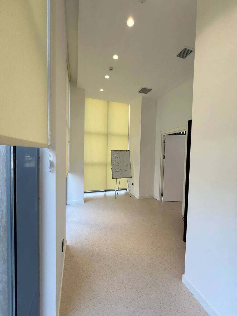 270 m<sup>2</sup> ofis icarəyə verilir, Elmlər Akademiyası m.-14