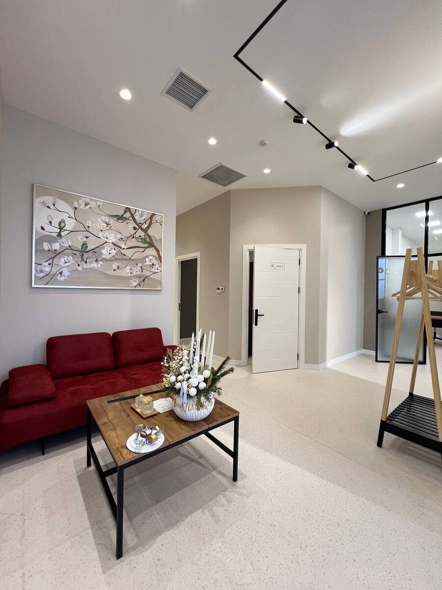 270 m<sup>2</sup> ofis icarəyə verilir, Elmlər Akademiyası m.-16