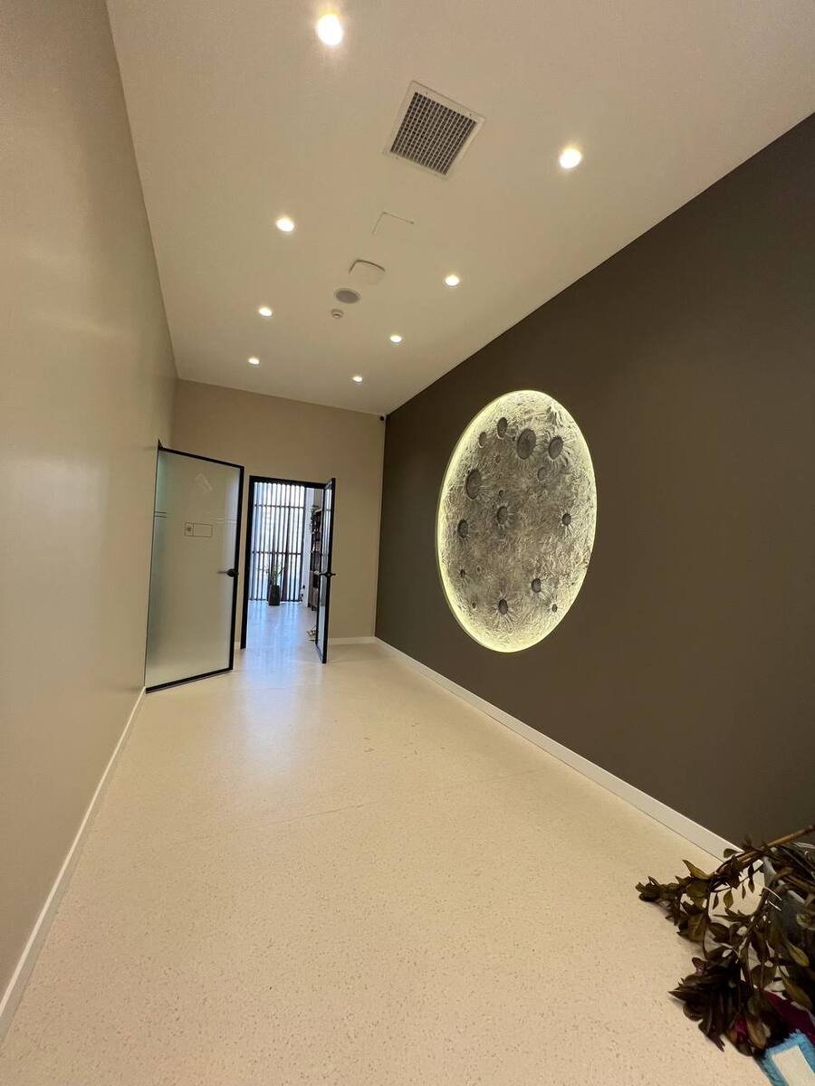 270 m<sup>2</sup> ofis icarəyə verilir, Elmlər Akademiyası m.-17