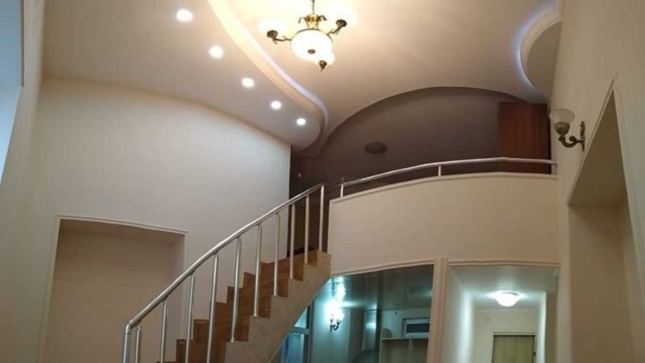 65 m<sup>2</sup> ofis satılır, İçərişəhər m.-3