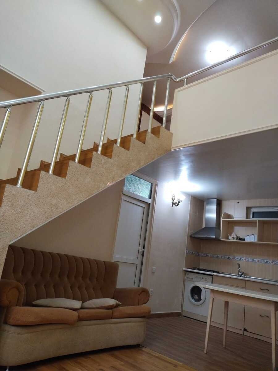 65 m<sup>2</sup> ofis satılır, İçərişəhər m.-4