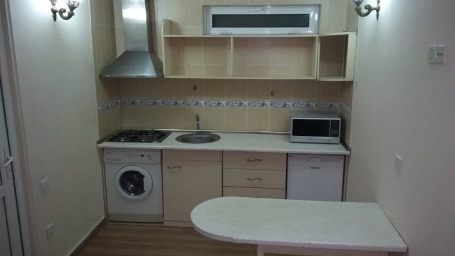 65 m<sup>2</sup> ofis satılır, İçərişəhər m.-8