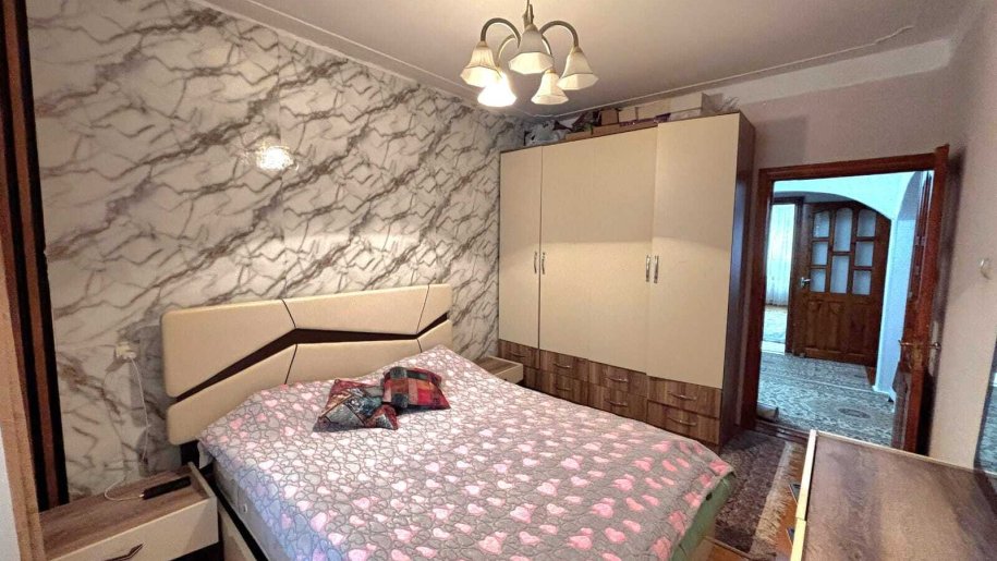 Satılır 3 otaqlı köhnə tikili, 85 m², Əhmədli m.-2