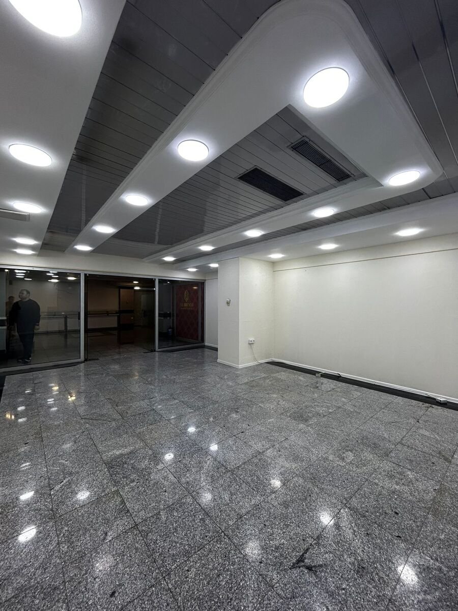 45 kv.m. obyekt icarəyə verilir, İçərişəhər m.-1