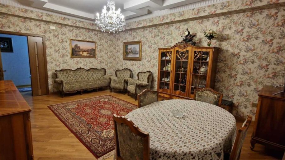 Satılır 3 otaqlı yeni tikili, 109 m², 8 noyabr-1