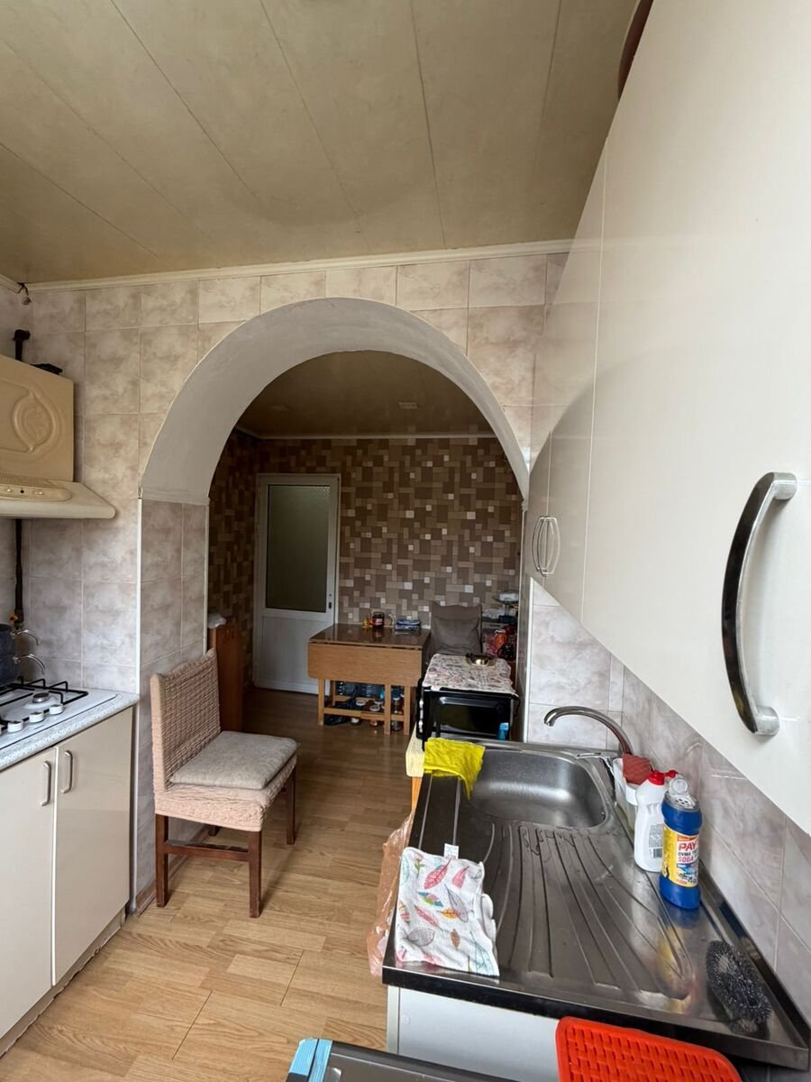 Satılır 2 otaqlı köhnə tikili, 50 m², Qara Qarayev m.-10