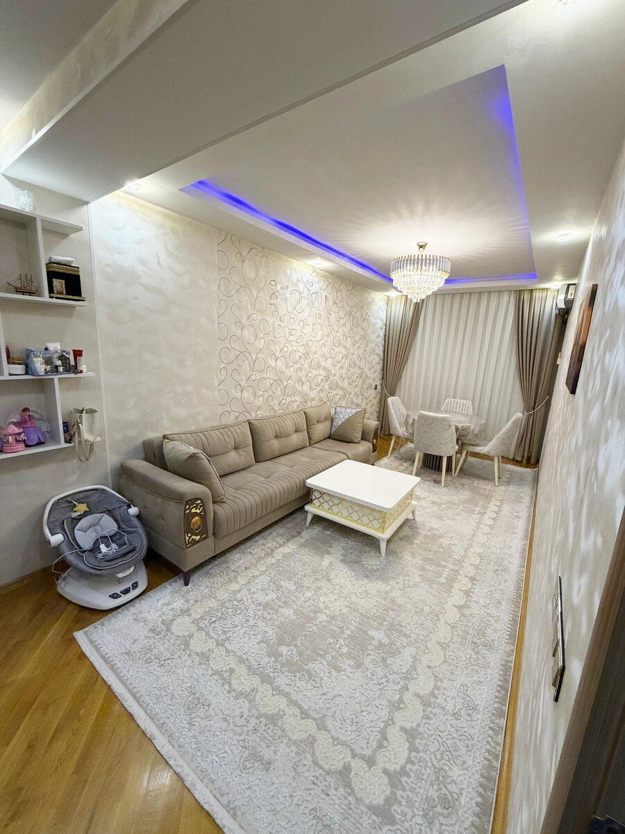 Satılır 2 otaqlı yeni tikili, 78 m², İnşaatçılar m.-3