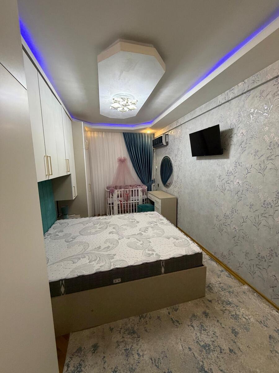 Satılır 2 otaqlı yeni tikili, 78 m², İnşaatçılar m.-11