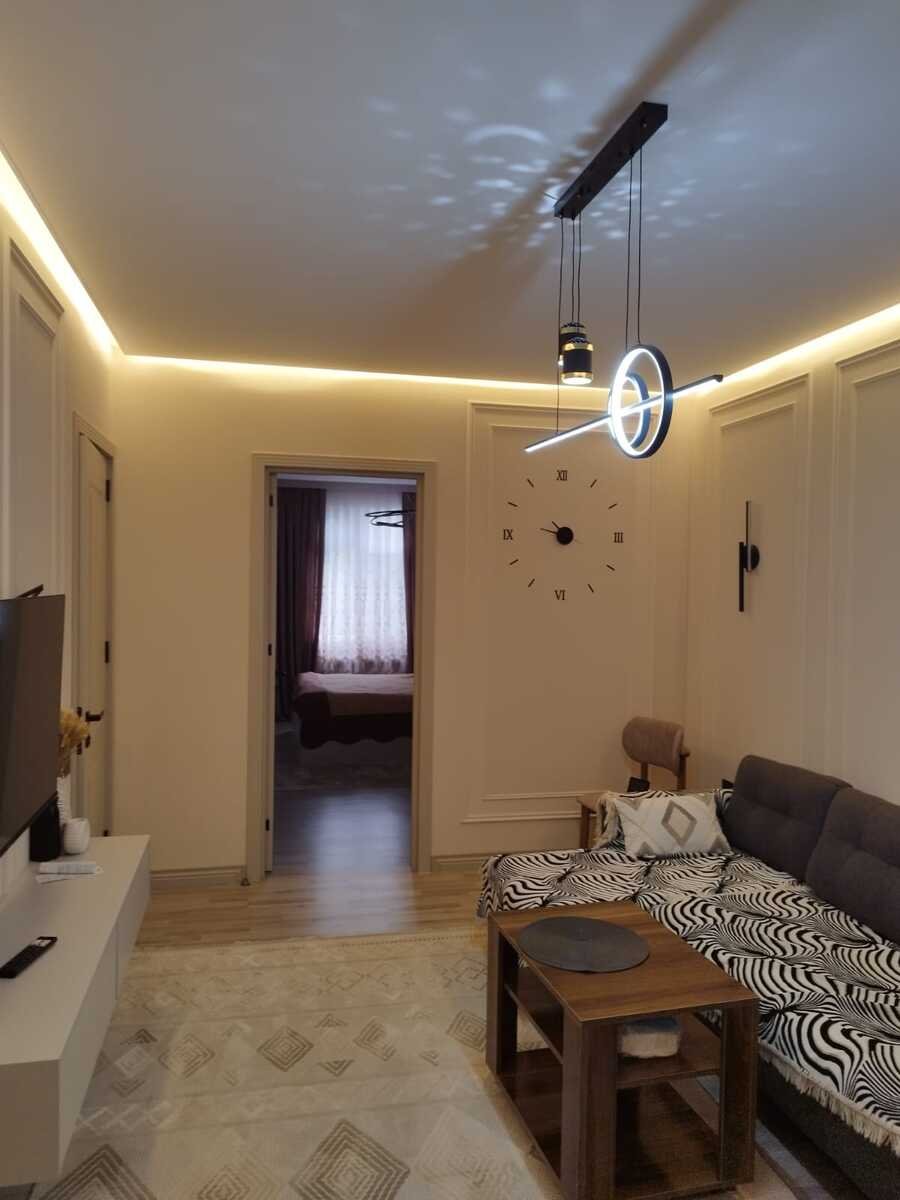 Satılır 2 otaqlı köhnə tikili, 60 m², Memar Əcəmi m.-2