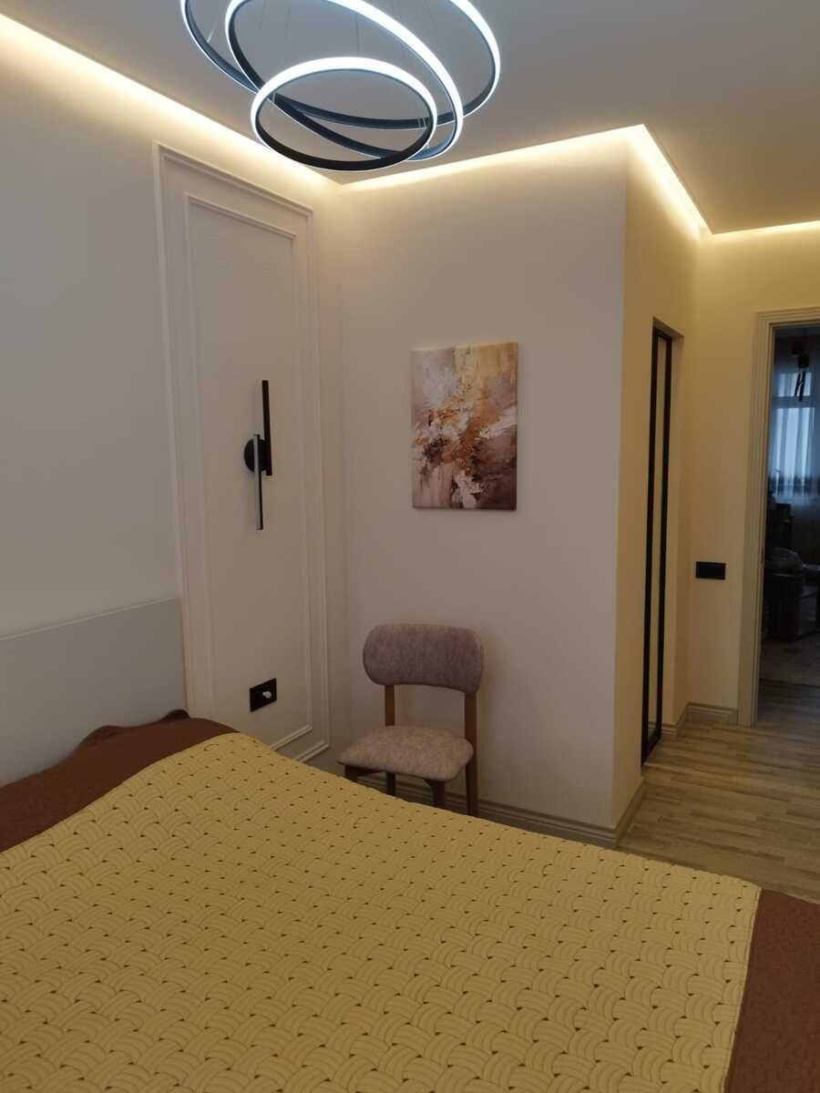 Satılır 2 otaqlı köhnə tikili, 60 m², Memar Əcəmi m.-8