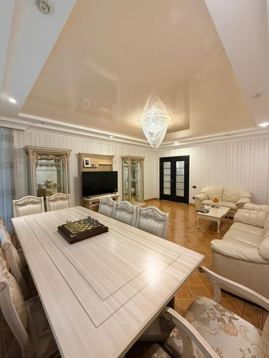 Satılır 4 otaqlı yeni tikili, 147 m², Elmlər Akademiyası m.-1