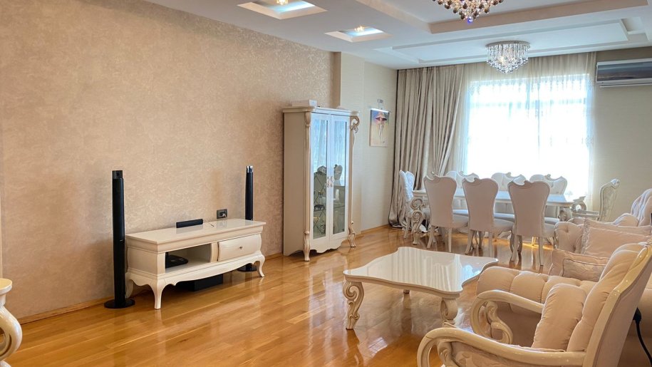 Kirayə verilir 3 otaqlı yeni tikili, 180 m², Nizami m.-13