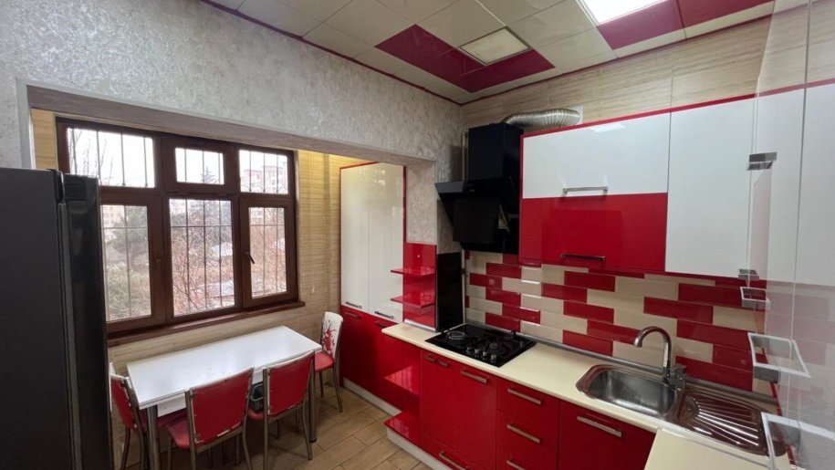 Satılır 3 otaqlı köhnə tikili, 80 m², Həzi Aslanov m.-11