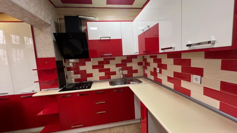 Satılır 3 otaqlı köhnə tikili, 80 m², Həzi Aslanov m.-12