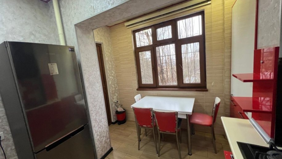 Satılır 3 otaqlı köhnə tikili, 80 m², Həzi Aslanov m.-14