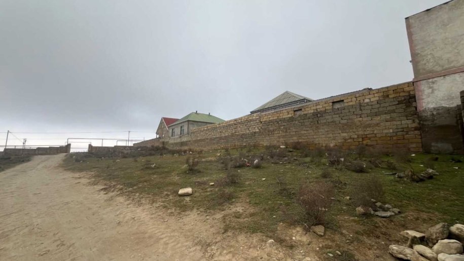 8 sot torpaq satılır, Hökməli-2