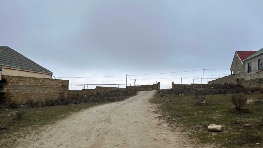 8 sot torpaq satılır, Hökməli-4