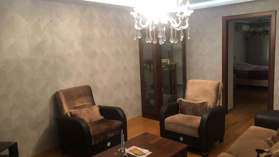 Satılır 3 otaqlı köhnə tikili, 80 m², 28 May m.-1
