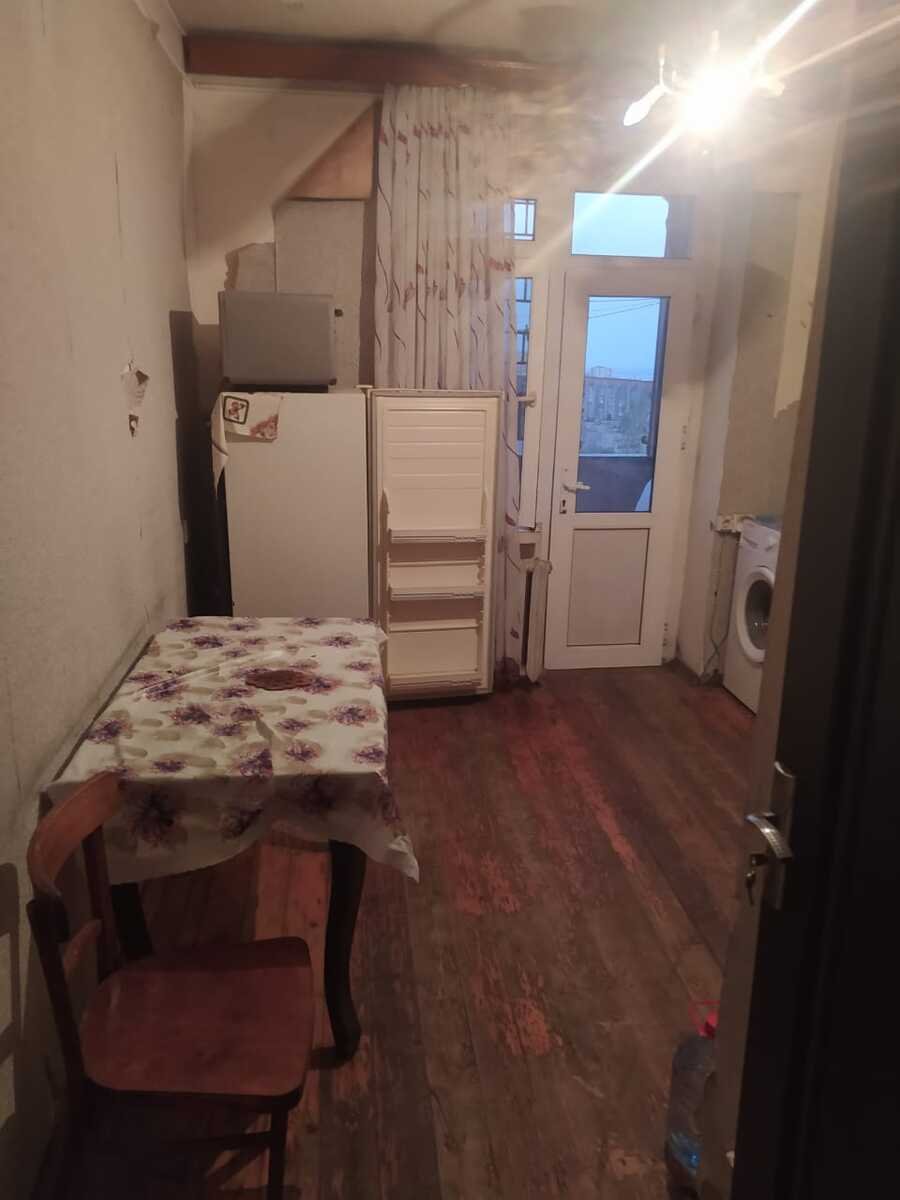 Satılır 3 otaqlı köhnə tikili, 75 m², Xalqlar dostluğu m.-3