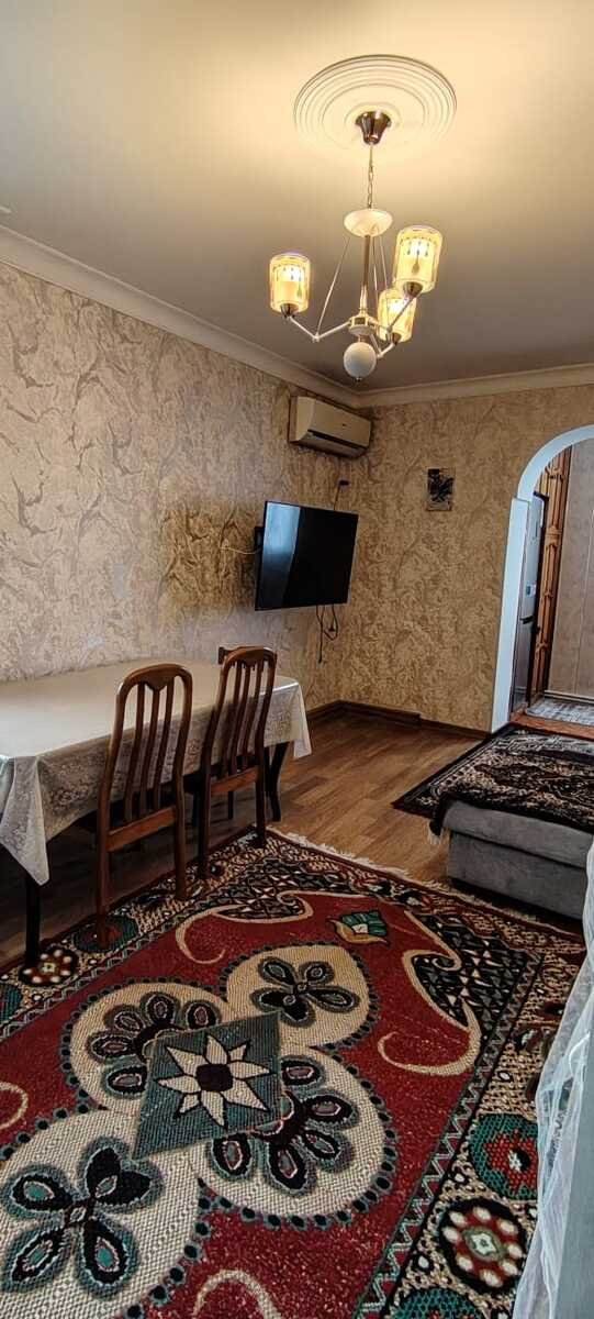 Satılır 2 otaqlı köhnə tikili, 45 m², Xalqlar dostluğu m.-2