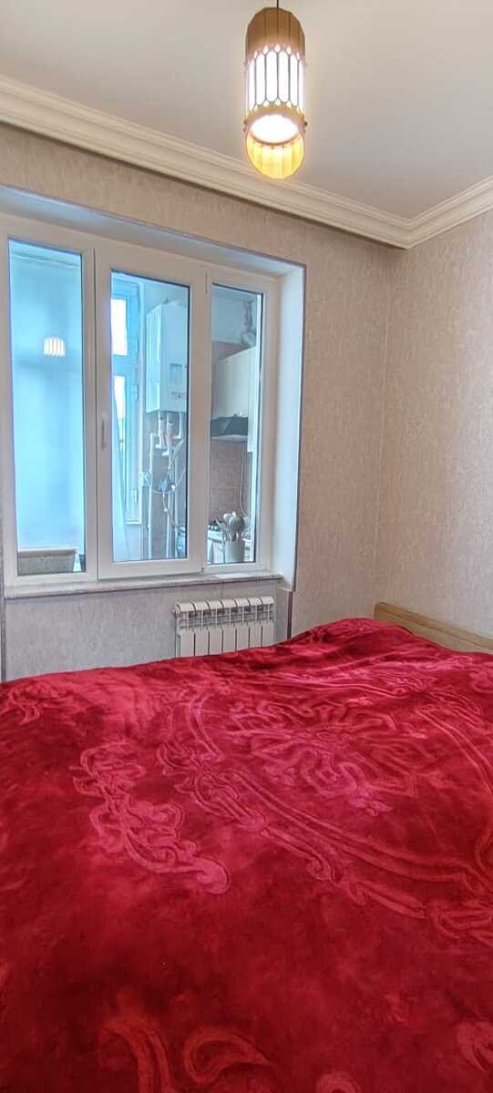 Satılır 2 otaqlı köhnə tikili, 45 m², Xalqlar dostluğu m.-5