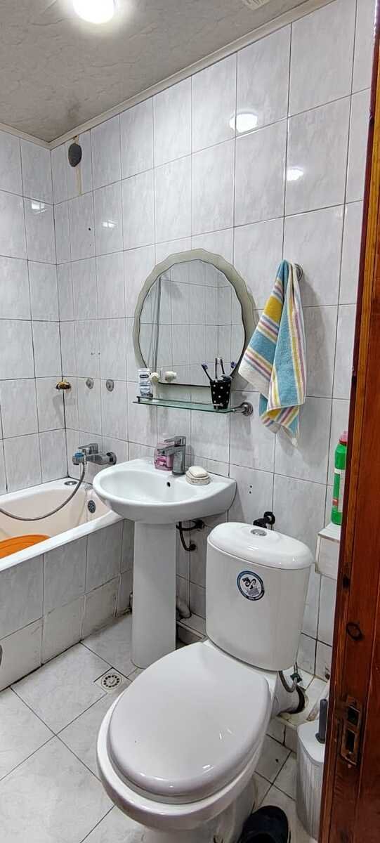 Satılır 2 otaqlı köhnə tikili, 45 m², Xalqlar dostluğu m.-12