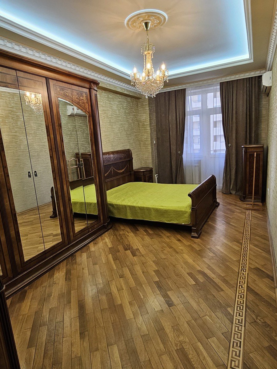 Satılır 2 otaqlı yeni tikili, 128 m², Xətai m.-7