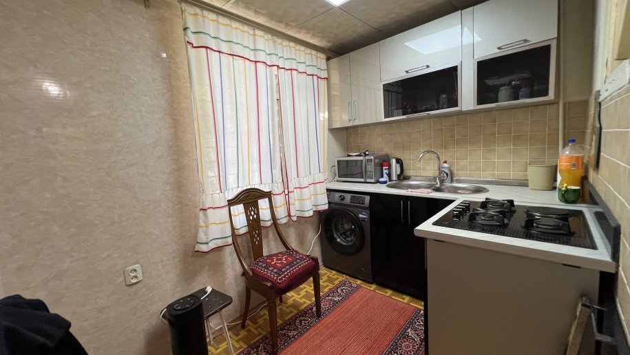 Satılır 2 otaqlı köhnə tikili, 55 m², İnşaatçılar m.-4