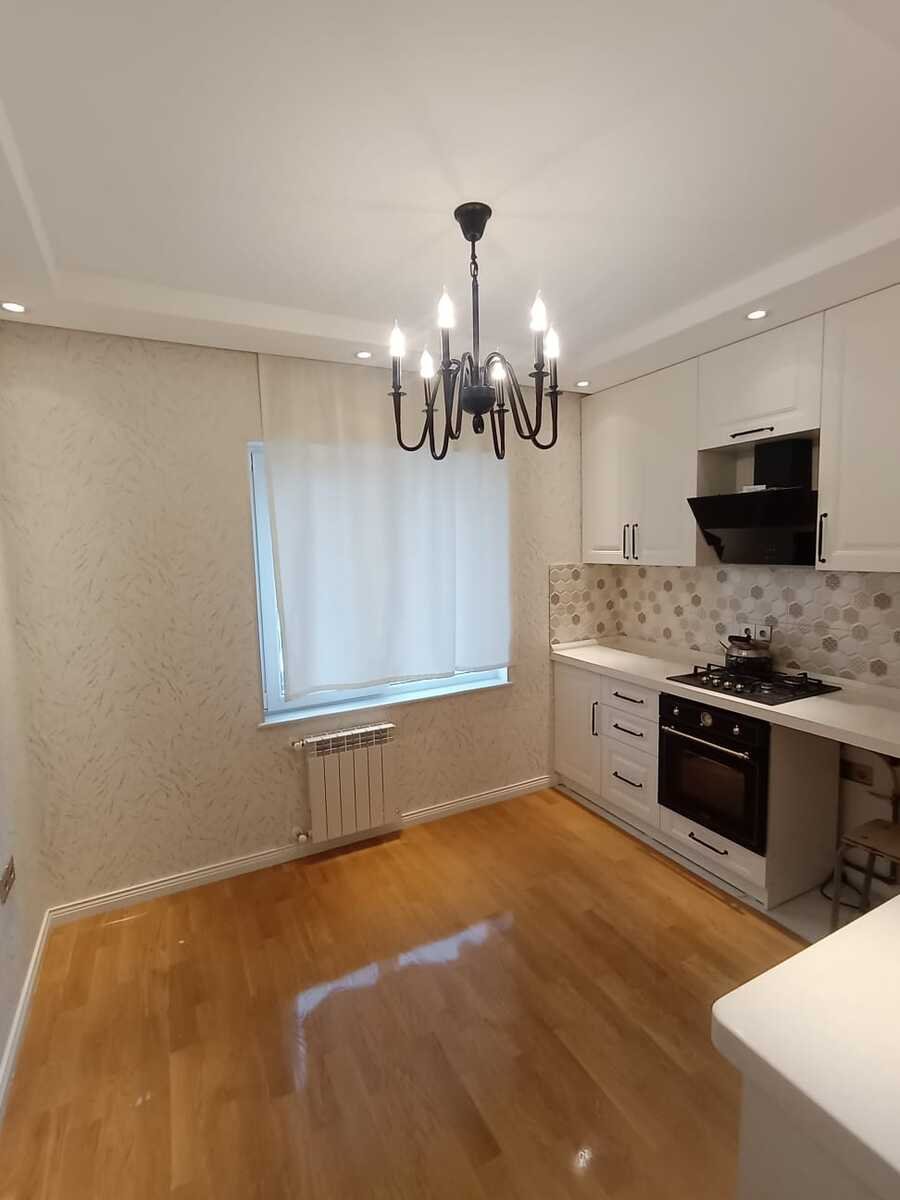 Satılır 3 otaqlı köhnə tikili, 95 m², Elmlər Akademiyası m.-8