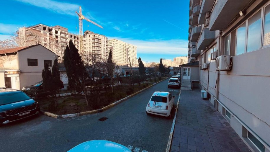Satılır 5 otaqlı yeni tikili, 190 m², 28 May m.-5