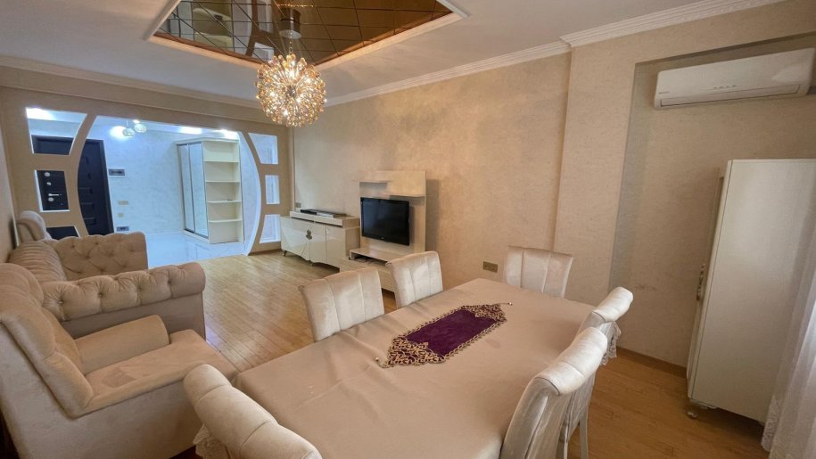 Kirayə verilir 3 otaqlı yeni tikili, 120 m², İnşaatçılar m.-1