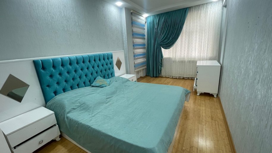 Kirayə verilir 3 otaqlı yeni tikili, 120 m², İnşaatçılar m.-7