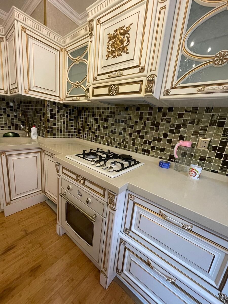 Kirayə verilir 3 otaqlı yeni tikili, 120 m², İnşaatçılar m.-12