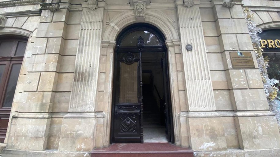 Satılır 4 otaqlı köhnə tikili, 100 m², Sahil m.-5